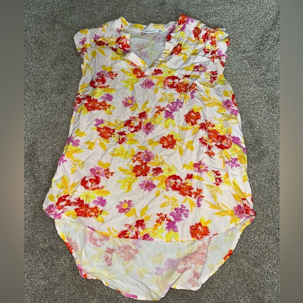 Floral Sleeveless Blouse